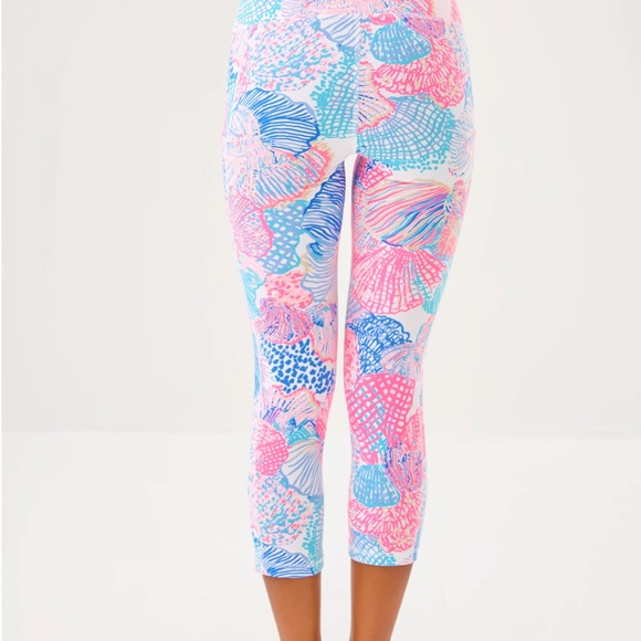 Lilly Pulitzer Weekender Luxletic 21”High Rise Leggings-Multi Roar Of The Seas - Picture 4 of 10